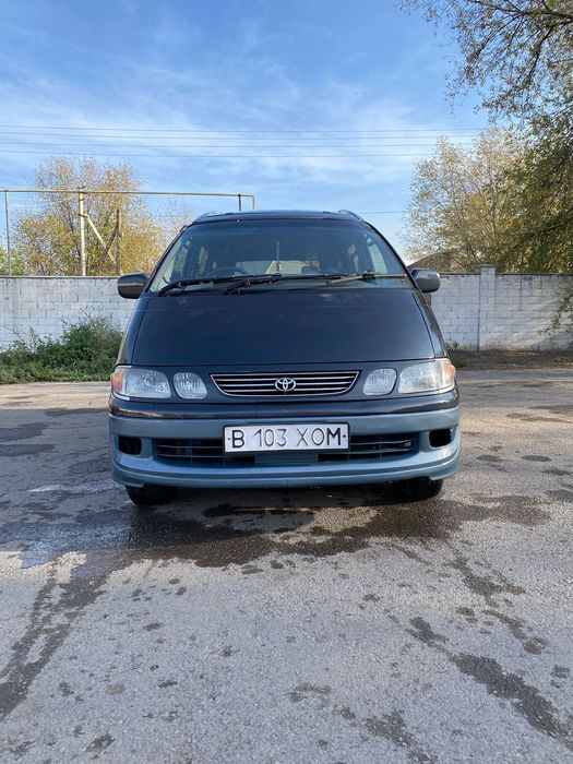 Toyota emina  продам