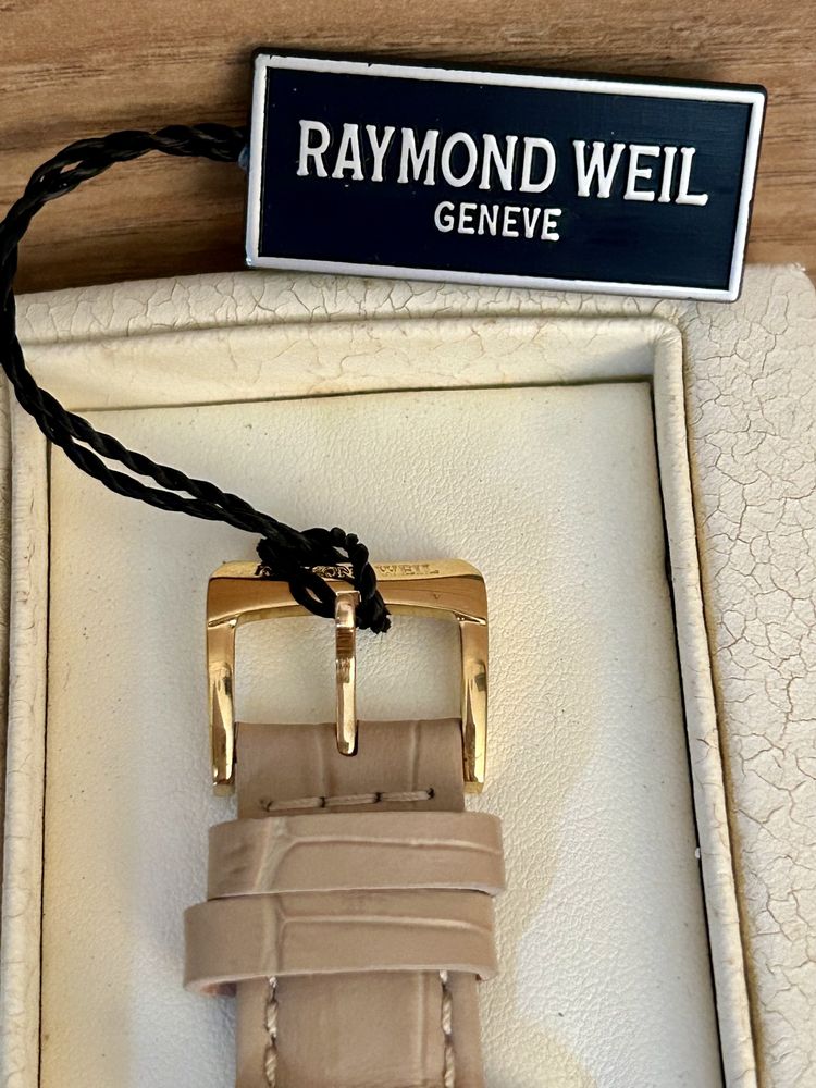 Часовник Raymond Weil 18K позлатен 34 мм