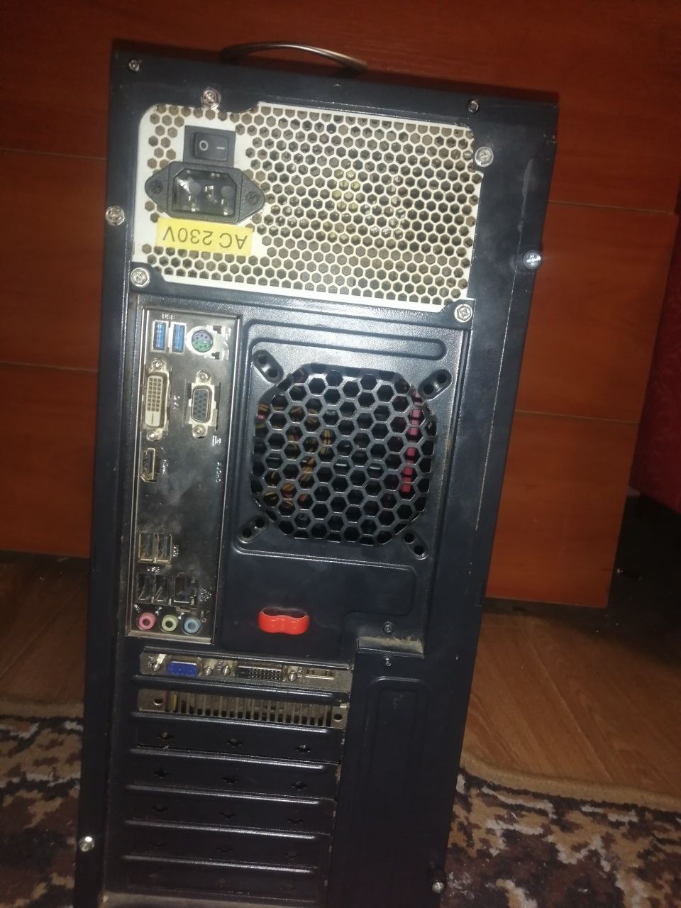 Продавам V-Line A02 case 500W PSU