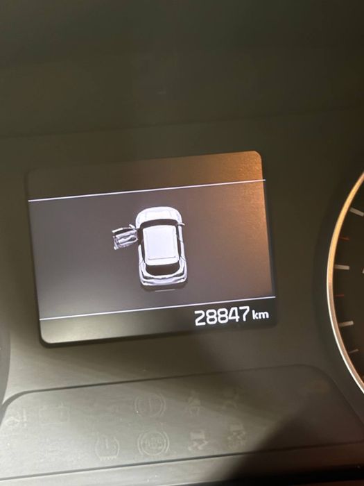 Kia 2022-yil. 29000 km yurgan . Moshna o’zmezi moshna.