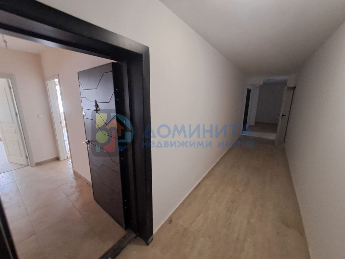 Продава се Двустаен апартамент в Царево - 69 кв.м за 1334 €/кв.м - Снимка #17