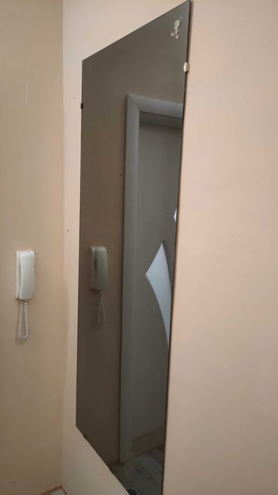 Огледало за стена