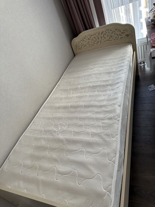Продам кровать