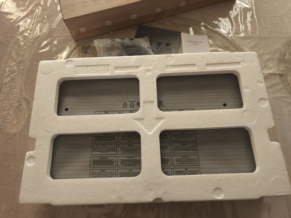 Monitor Redmi 27lik 180hz sotiladi