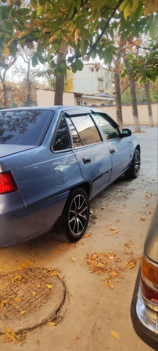 Продам нексию  2