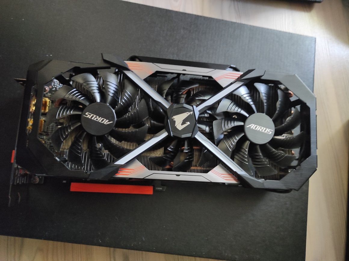 Продавам  Видео карта GIGABYTE GeForce RTX 2060 6GB Aorus Xtreme
Обем