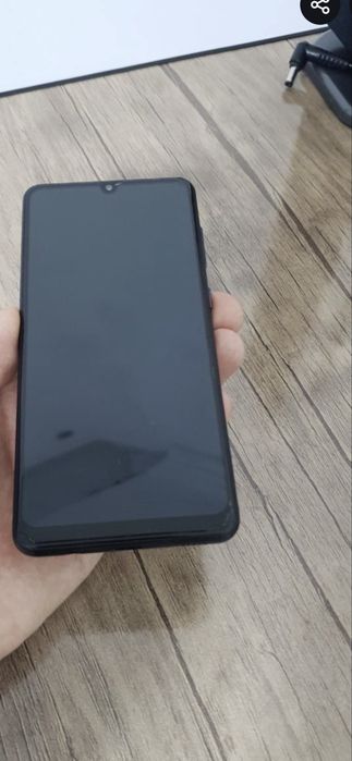 Samsung A 31 холати яхши ишлаб туриби зарядкалари яхши