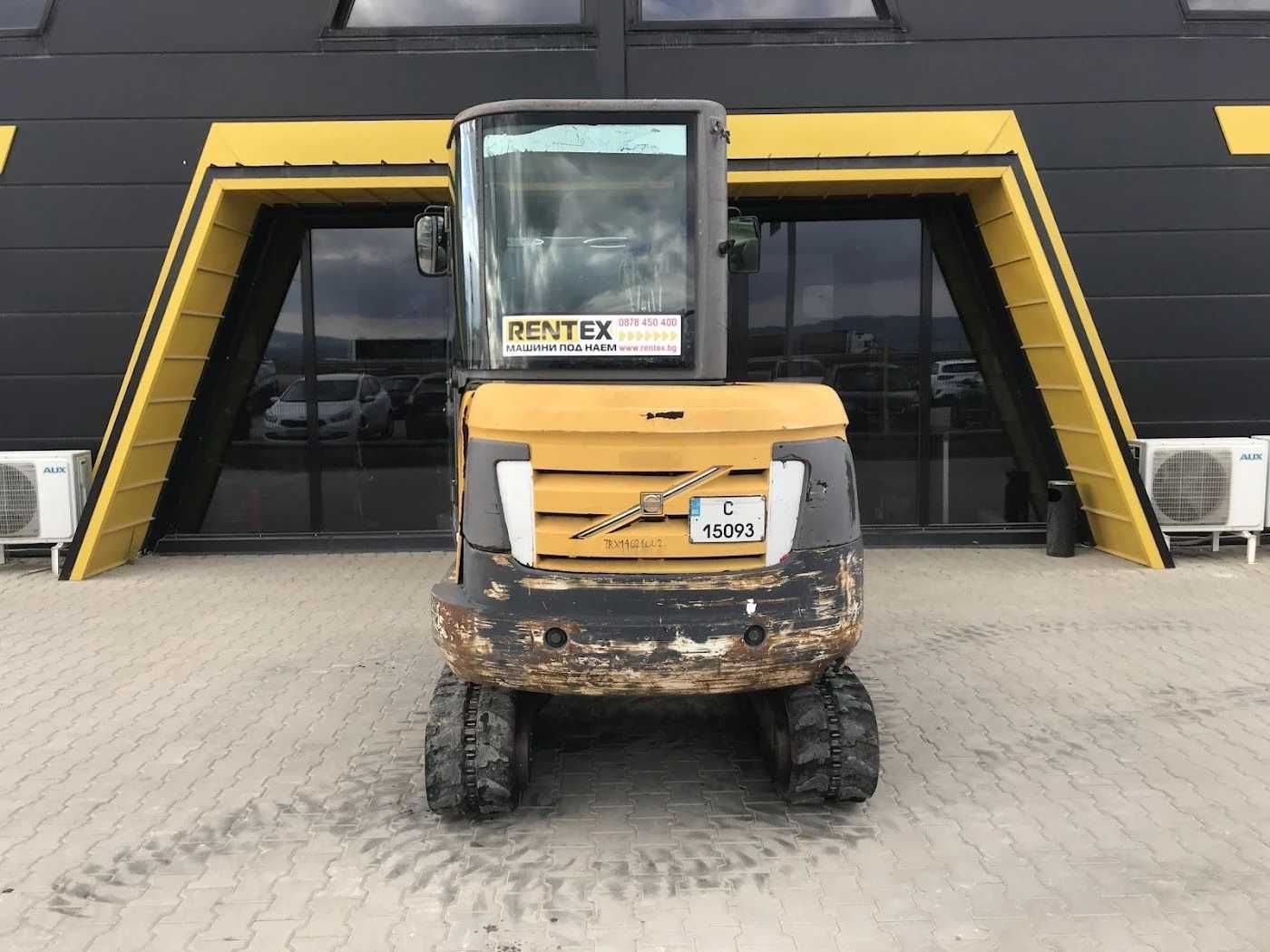 Багер Volvo EC27C