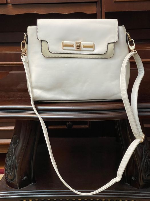 Женские сумки б/у