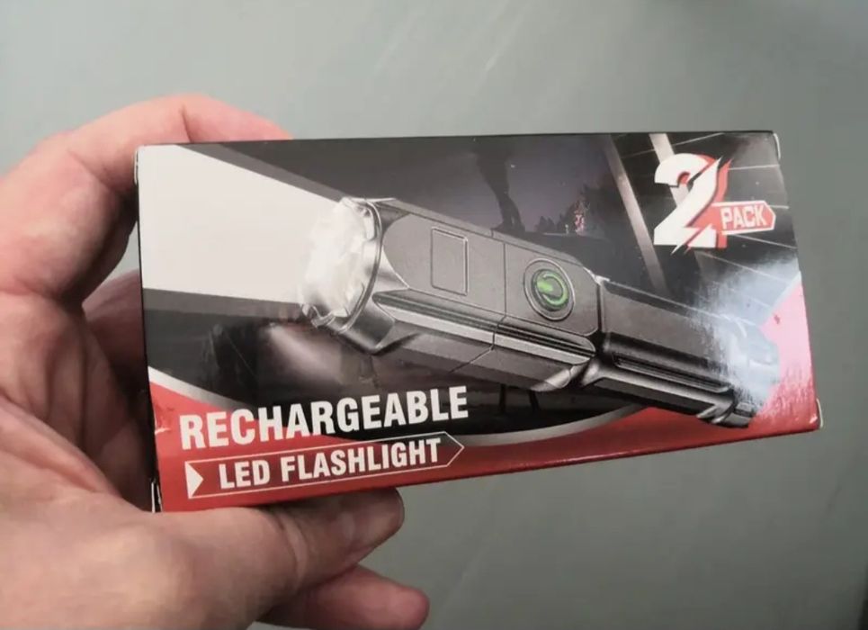 Мощен LED фенер USB зареждане