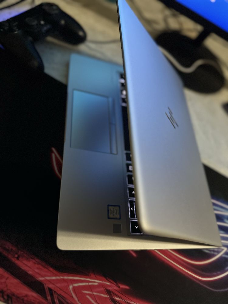 HP Elitebook 8/128GB