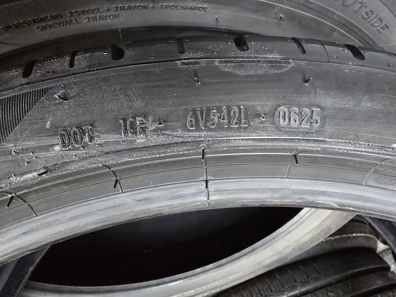 315/30/23//275/35/23 PIRELLI