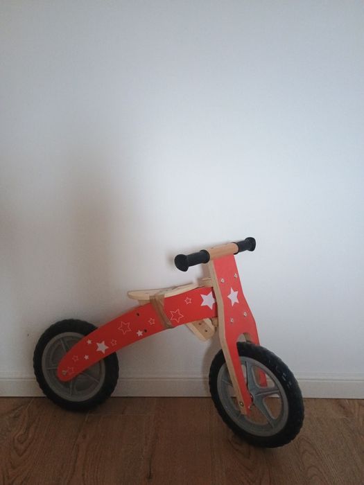 Bicicleta copii ajutatoare