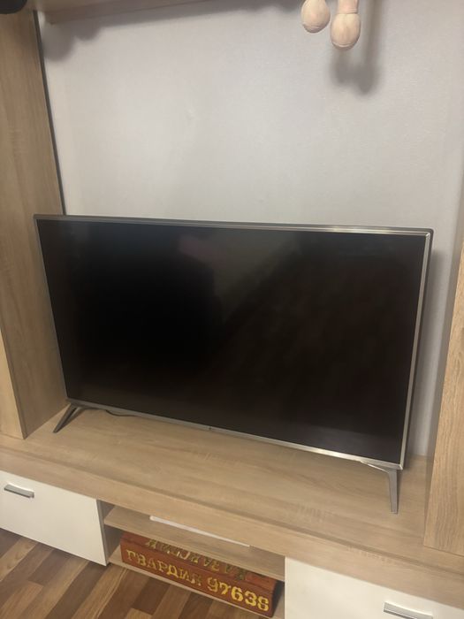 Продается телевизор