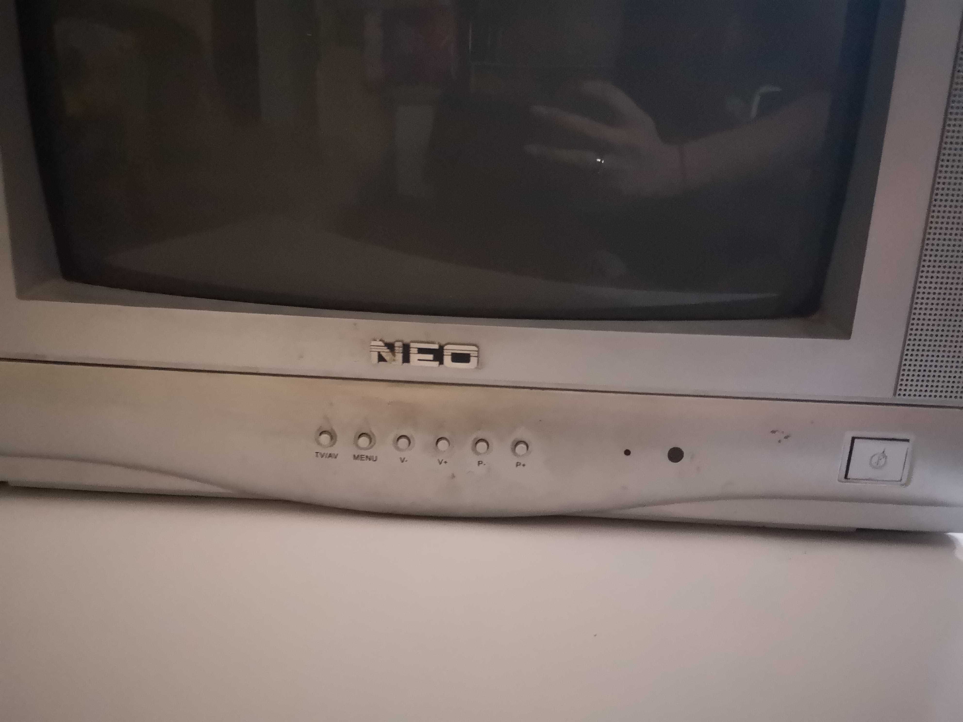 Телевизор Neo 14 инча