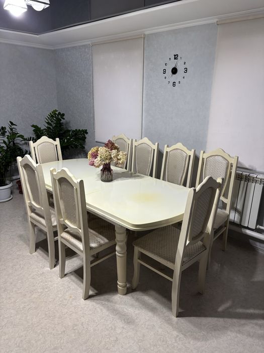 Продам стол со стулями