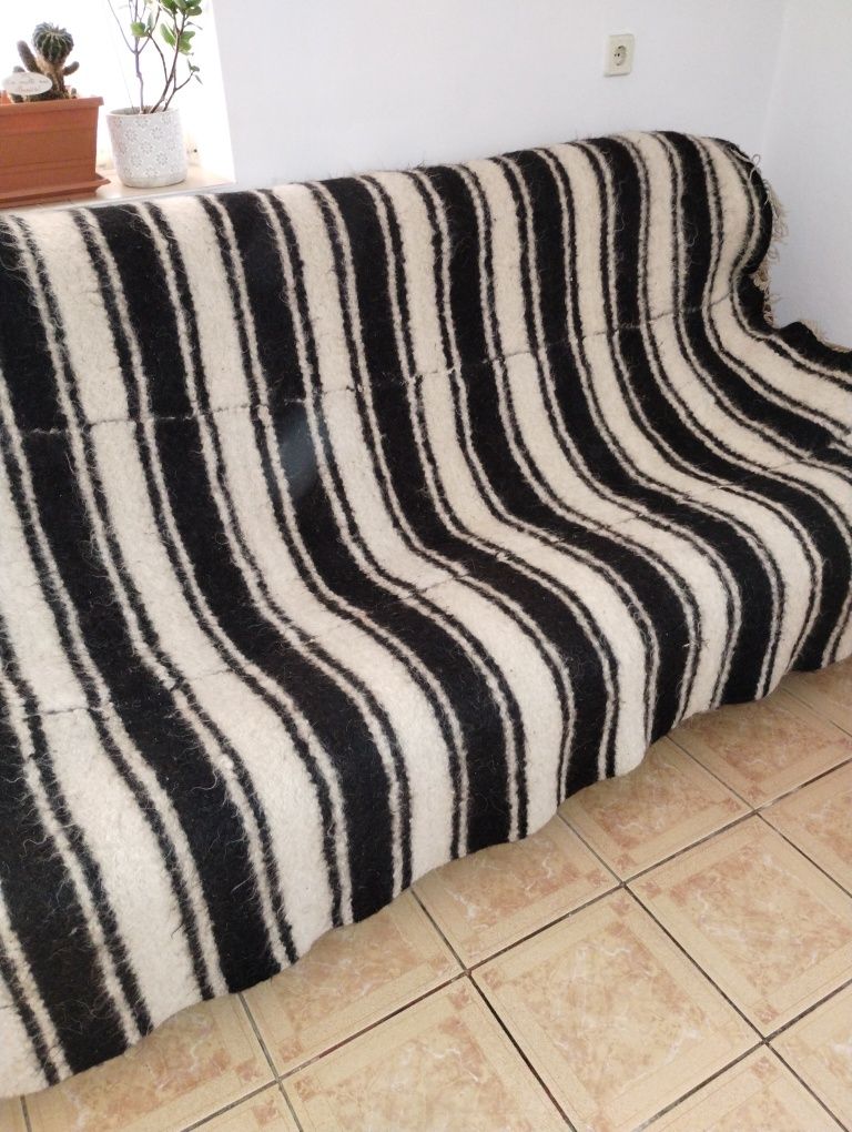 Cuverturi tesute