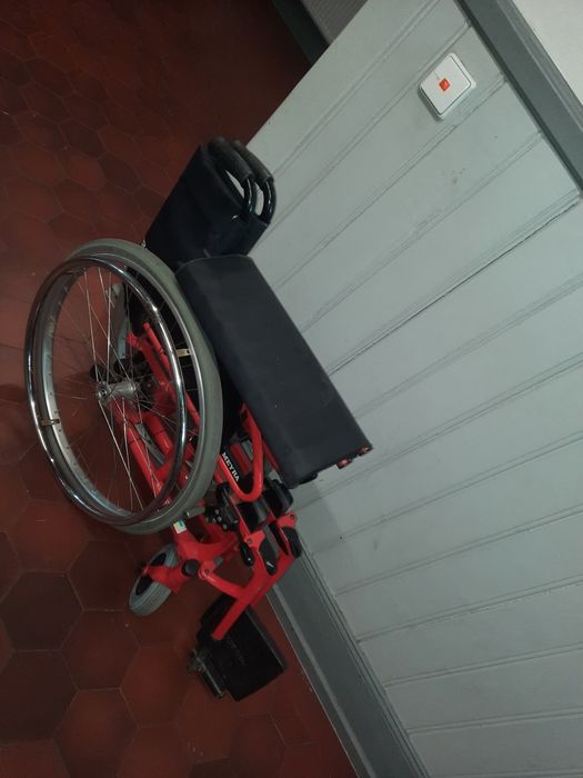 Căruț pentru persoane cu Handicap