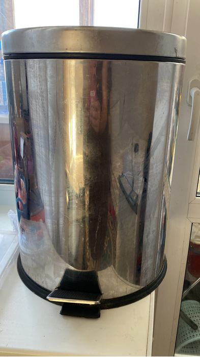 Мусорный бак 25 л