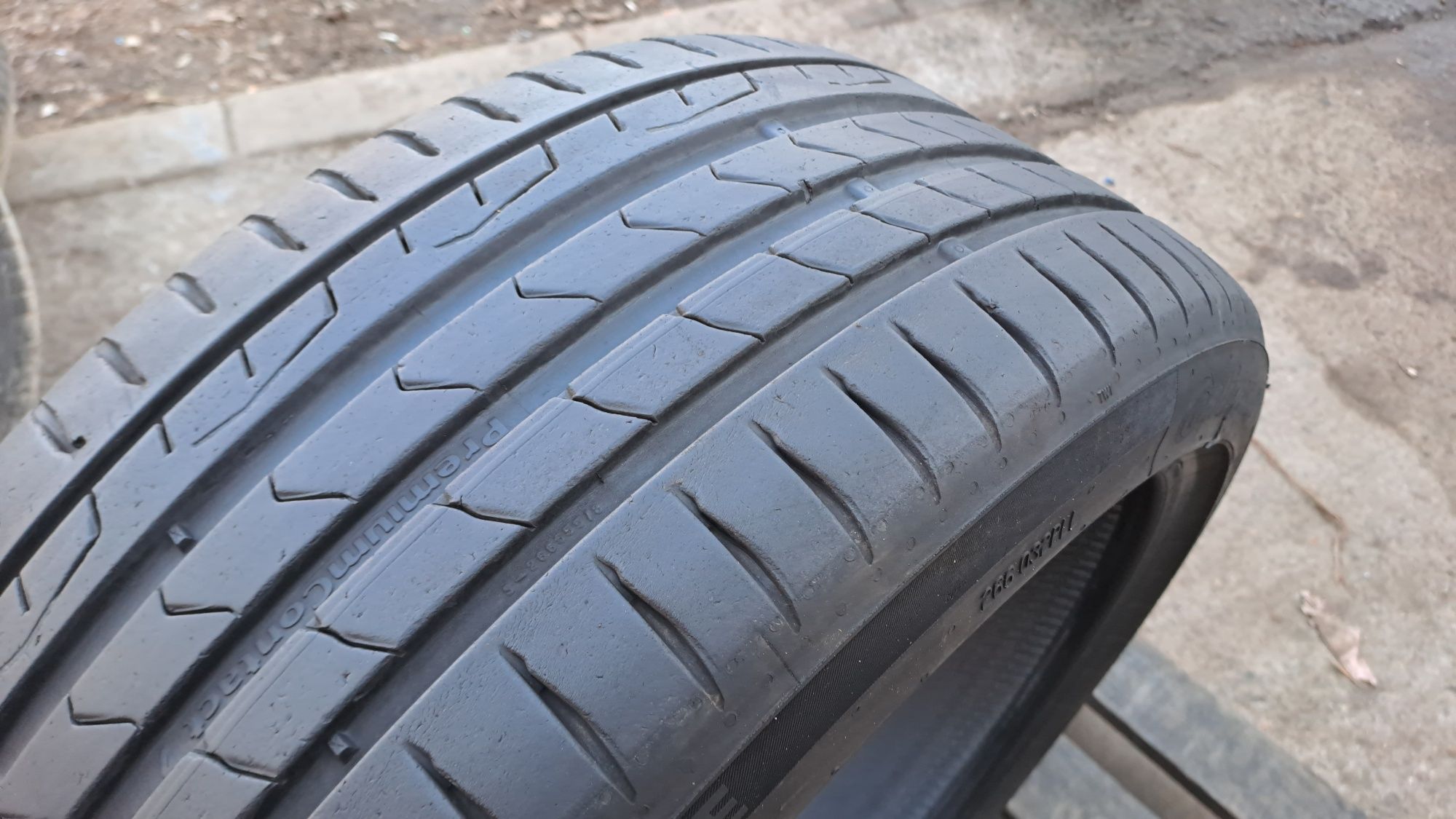 1бр. 2023г.  225/40/18 Continental Conti Premium Contact 7
