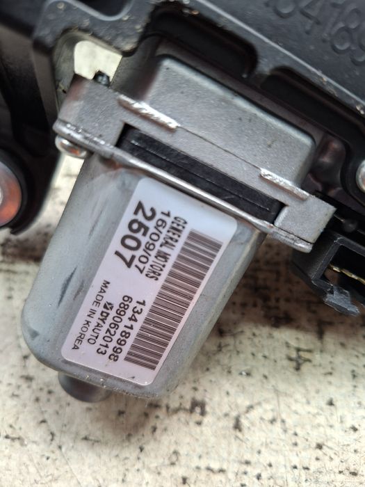 motoras stergator hayon  opel astra k break - motorina 2016