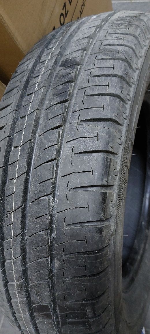 Michelin Agilis 215/75/R16C