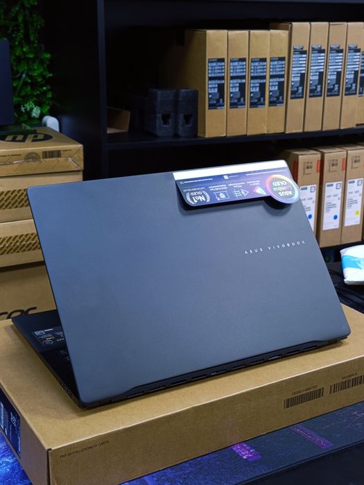 Asus VivoBook S16 OLED