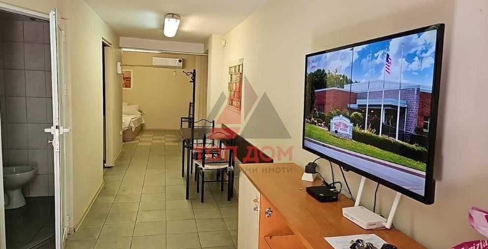 Дава се под наем Ателие в Варна, ЖП Гара - 40 кв.м за 382.5 € - Снимка #1