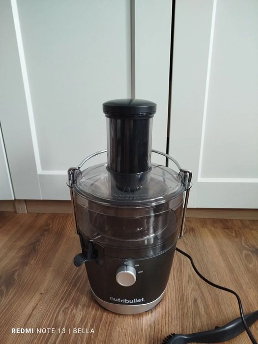 Соковыжималка центробежная Nutribullet NBJ100G 800 Вт