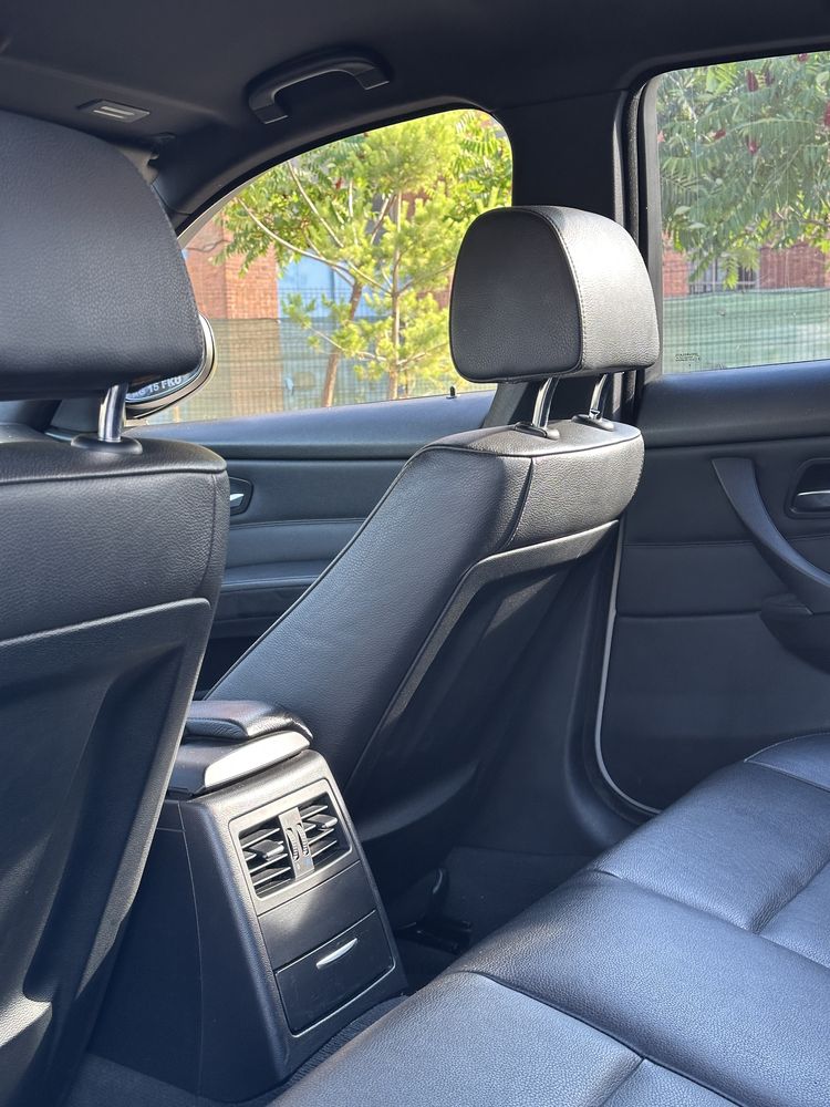 BMW seria 3 e90 facelift 2009