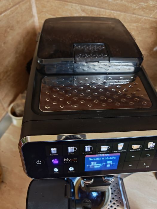 Vând aparat de cafea Philips LatteGo 5400
Perfect funcțional
Mai multe