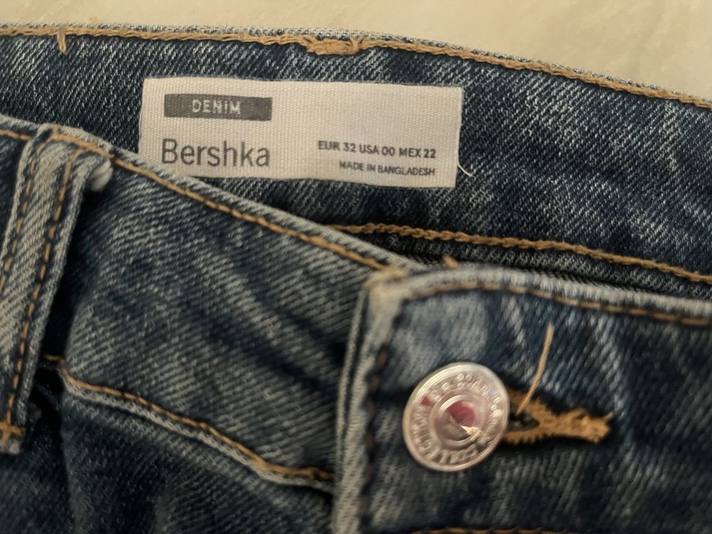 Дънки- Bershka