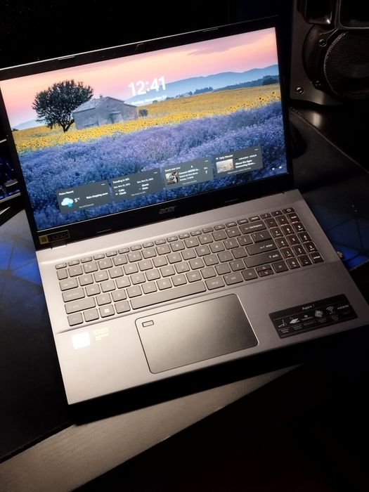 laptop gaming acer aspire 7 + mouse cadou