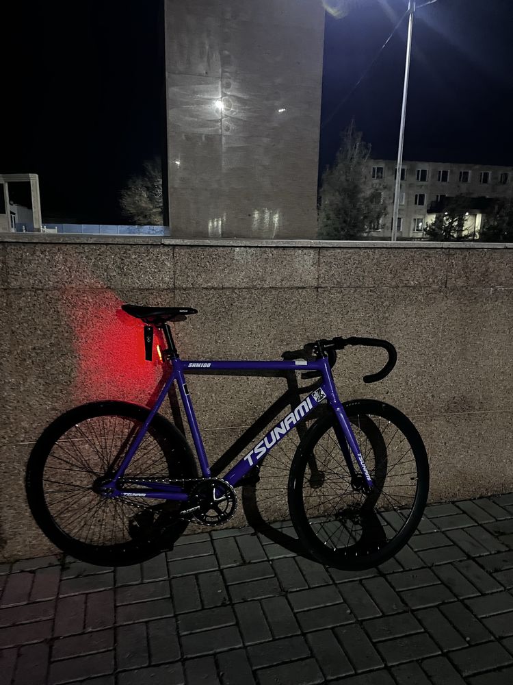 Продам велосипед БУ (fixed gear) состояние хорошее