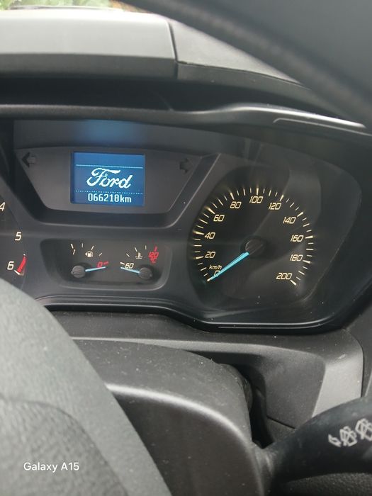Ford tranzit custom