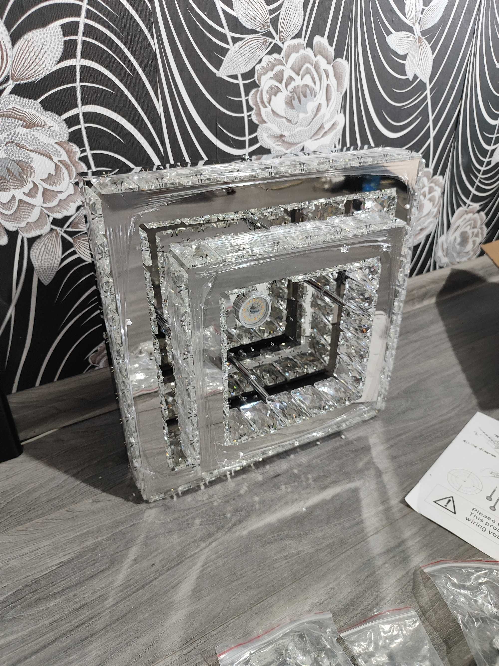ПРОМО ! Луксозен Кристален LED плафон за таван !