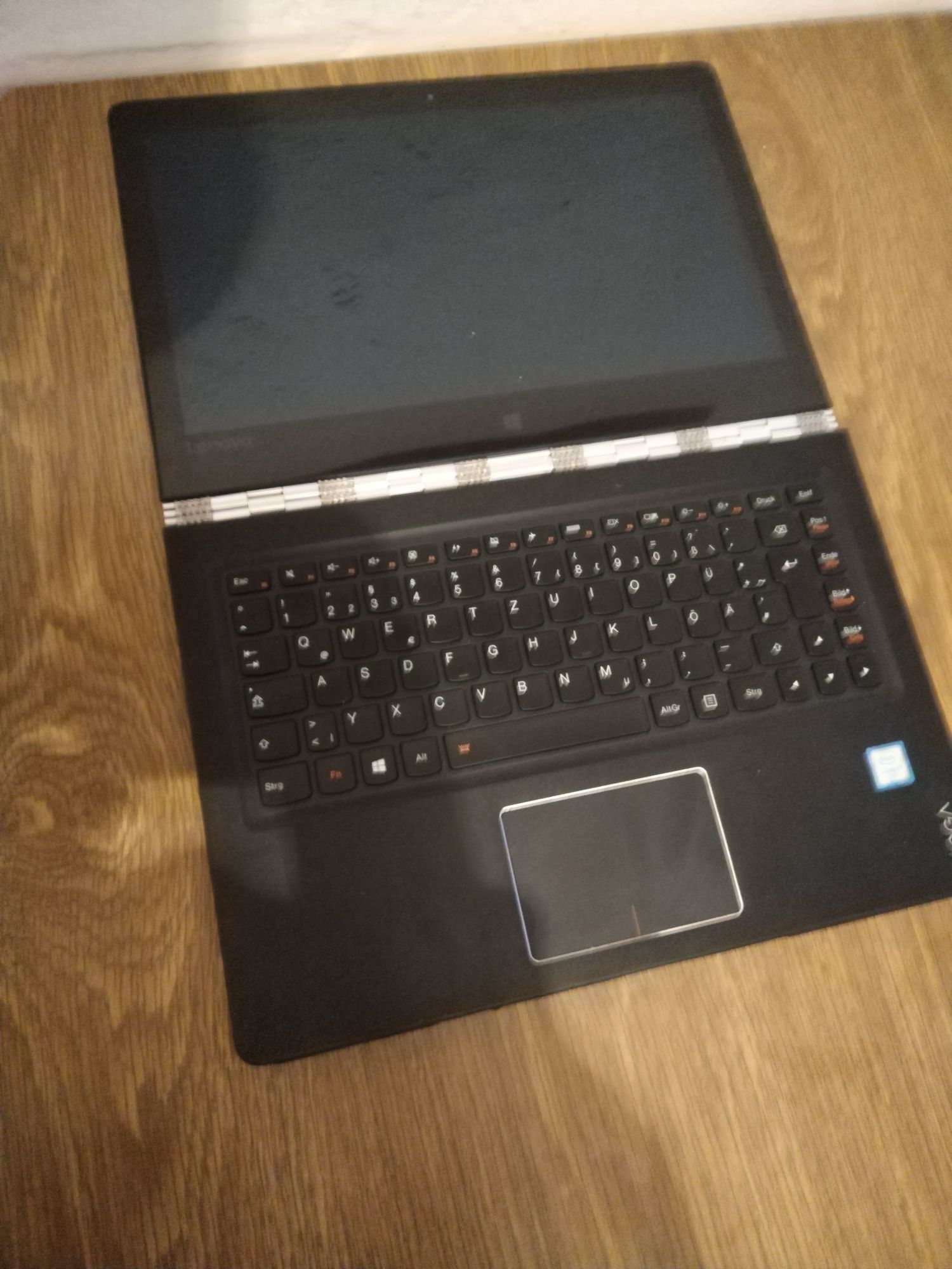 Vând sau dezmembrez laptop Lenovo yoga 900 i7