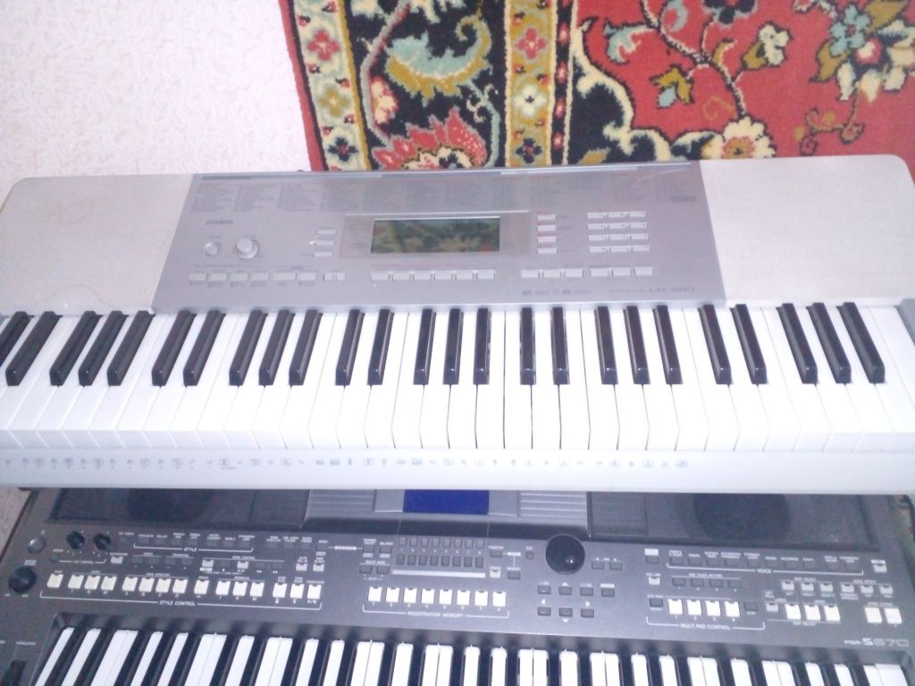 Синтезатор CASIO  LK-280