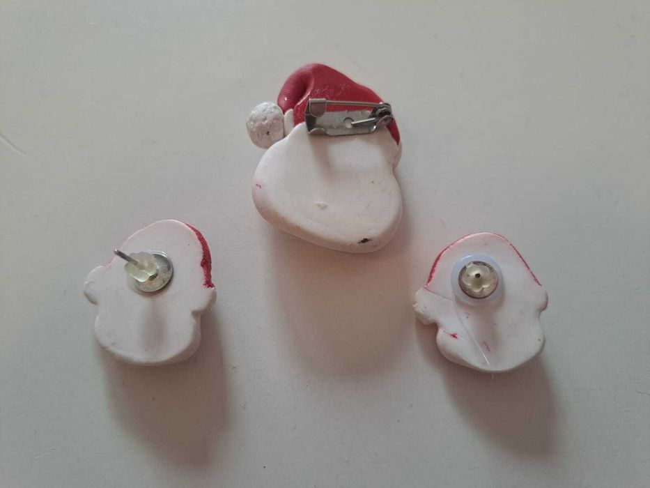 Set brosa si cercei om de zapada