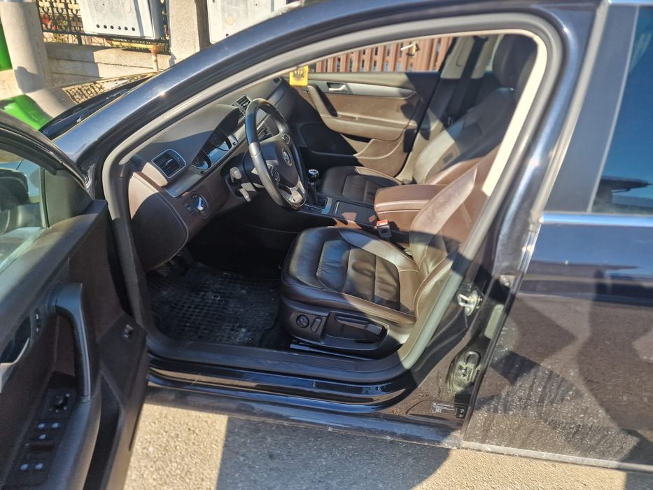 VW Passat B7 - HighLine - Mokka Brown - Nav mare - Piele