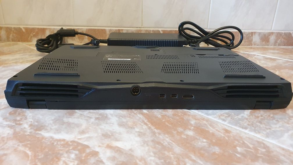 ГЕЙМАРСКИ Clevo P751 TM1 i7 8700k 3.70GHz,GTX 1070
