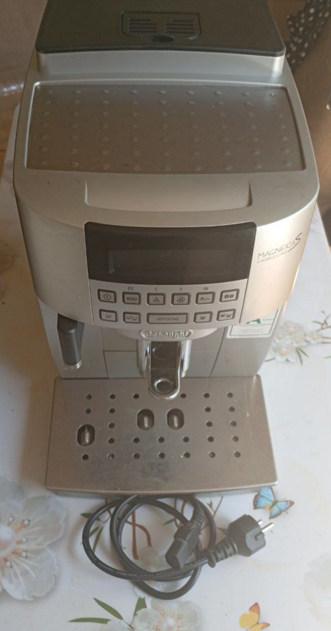 Кофемашина DeLonghi