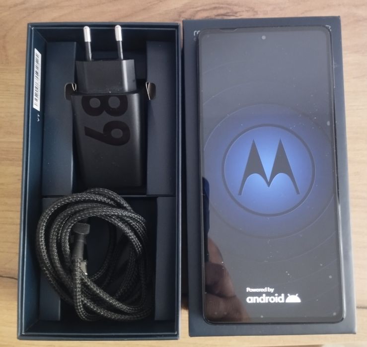 Motorola Edge 30 pro,stare impecabilă