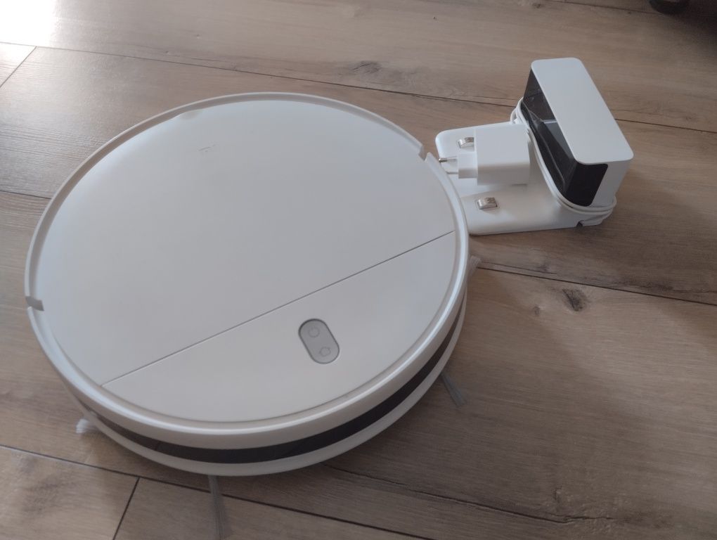 Пылесос Xiaomi  в отличном состояний