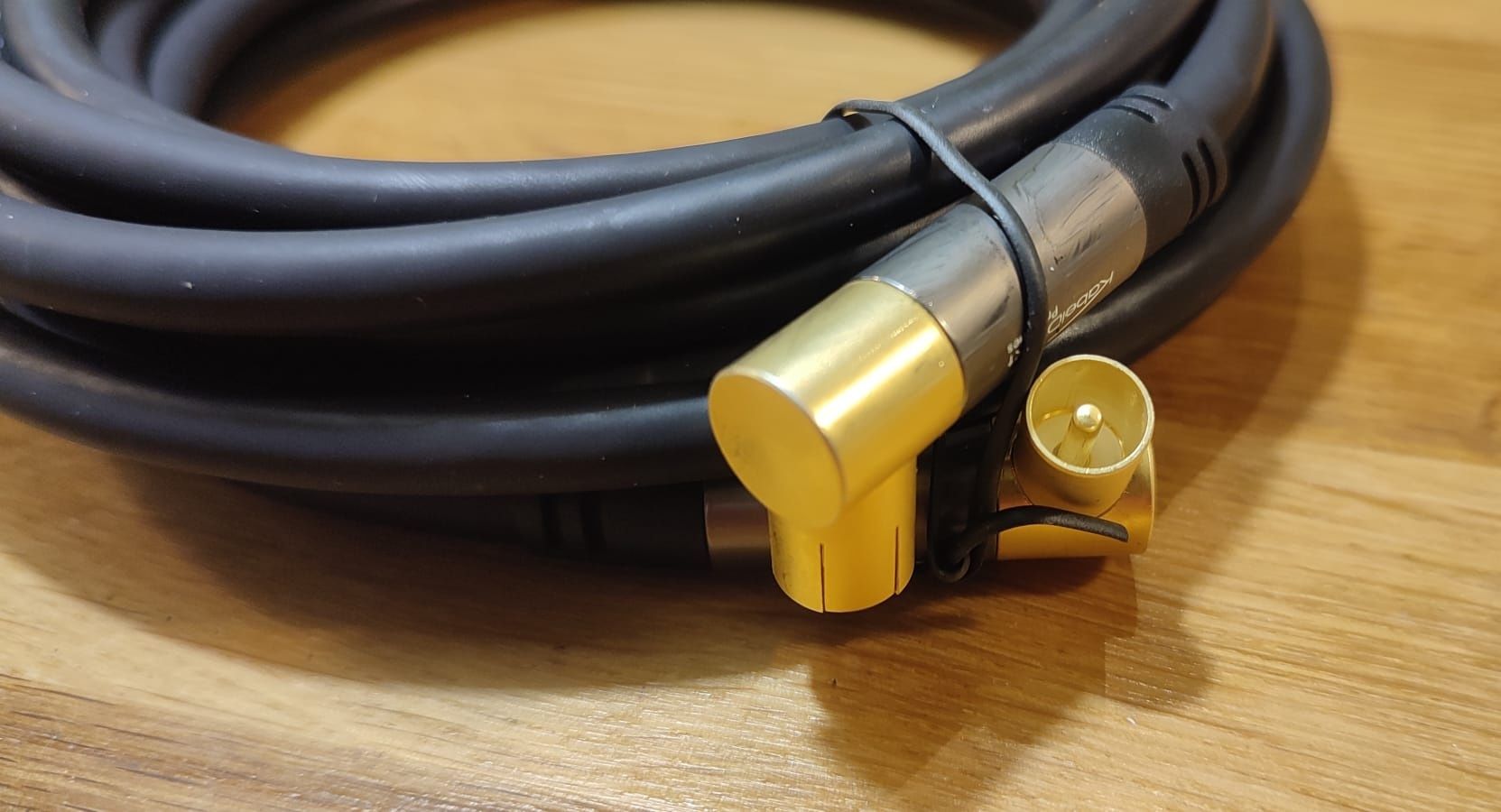 Cablu de antenta profesional KabelDirekt cu mufe la 90 grade - 5m