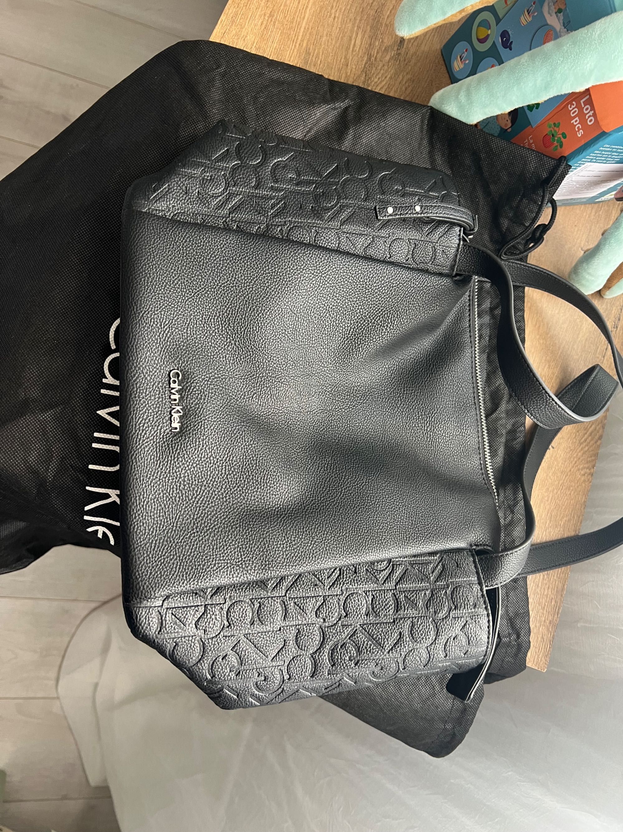 Нова ! Чанта Calvin Klein оригинална ! Дамска чанта