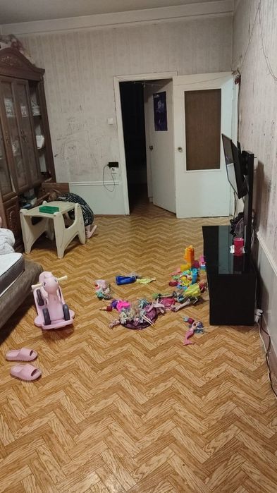 Продаётся квартира 2/4/4 на лисунова 4