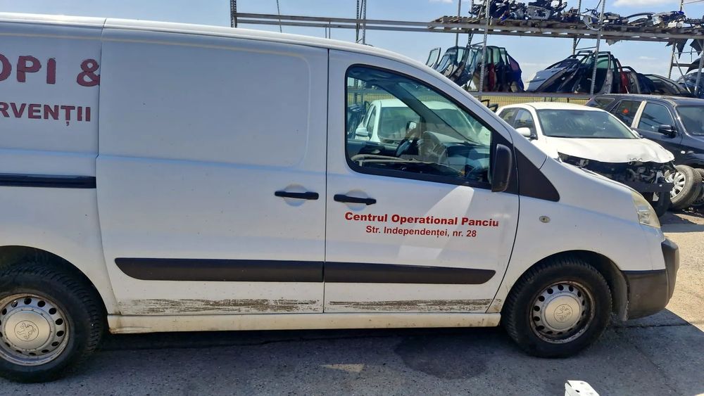 Dezmembram Peugeot Expert an 2009 motor 1.6 Hdi cod 9HU [2007-2012]