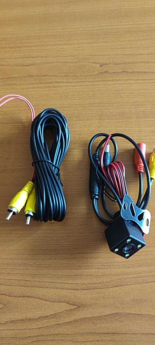 Vând sistem multimedia original Panasonic pentru Toyota RAV4