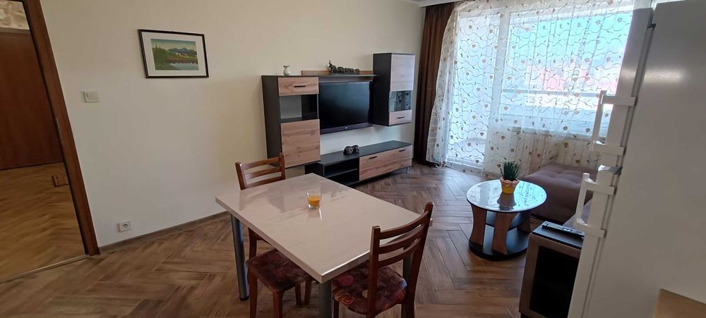 Дава се под наем Тристаен апартамент в София, Младост 2 - 71 кв.м за 714 € - Снимка #1